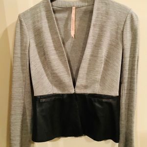 Bailey 44 light weight blazer
